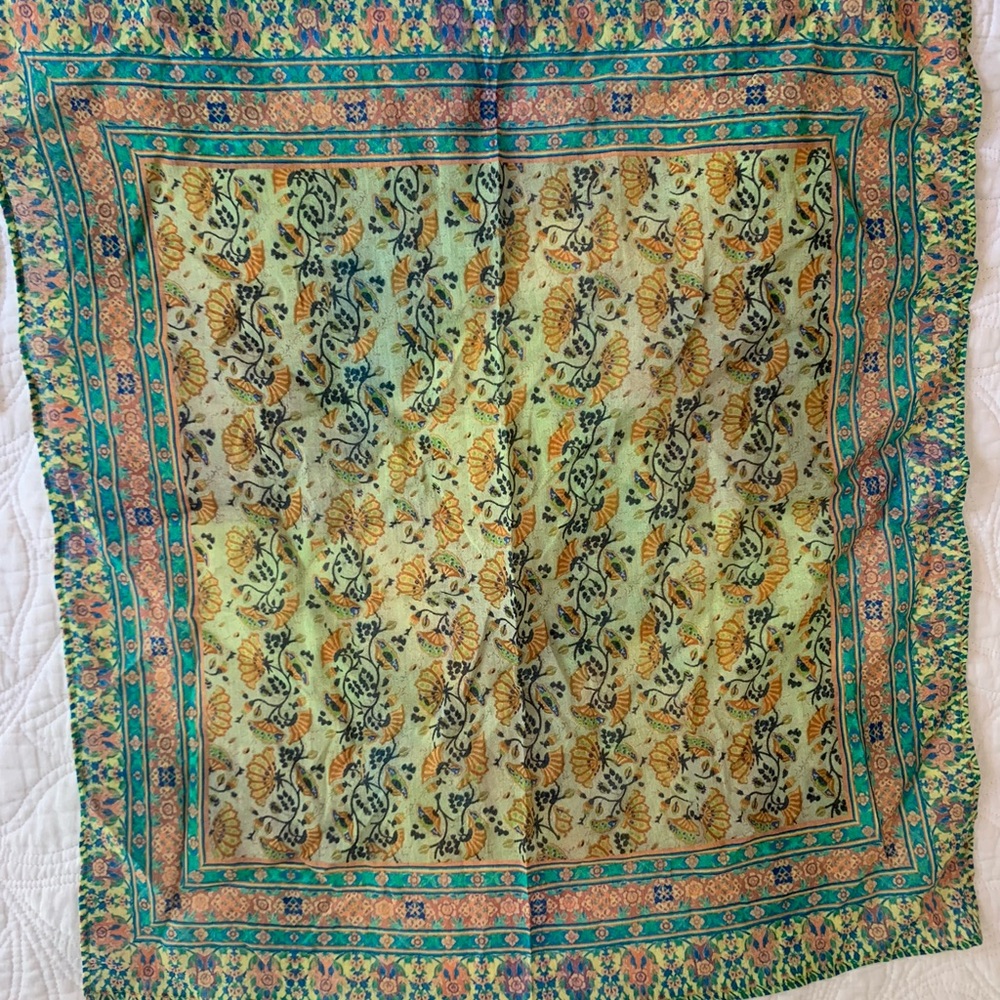 Patterned green scarf